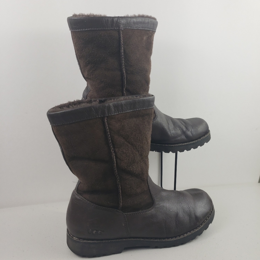 UGG Australia Riverton Short Boots sz 6 - Picture 6 of 10